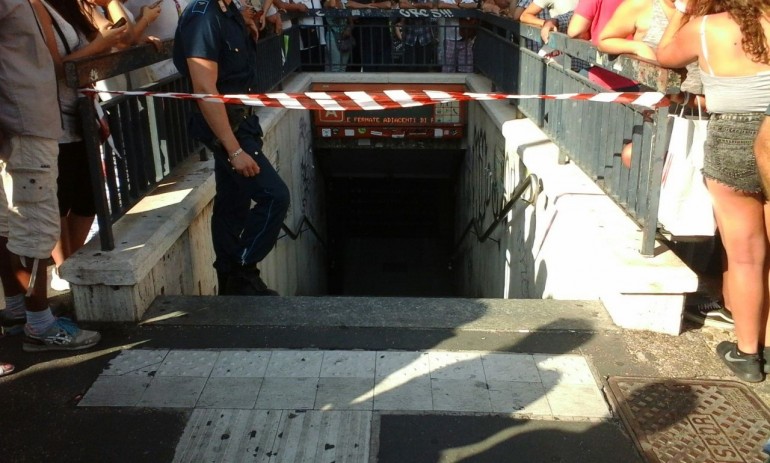 Roma bimbo morto in metropolitana