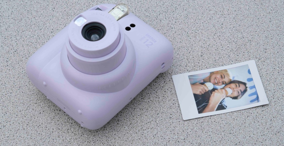 FUJIFILM INSTAX MINI 12